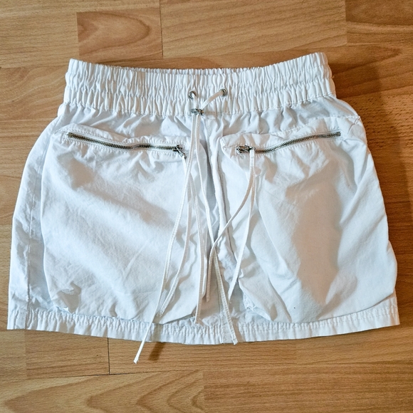 Zara Cargo Skirt - Picture 2 of 3